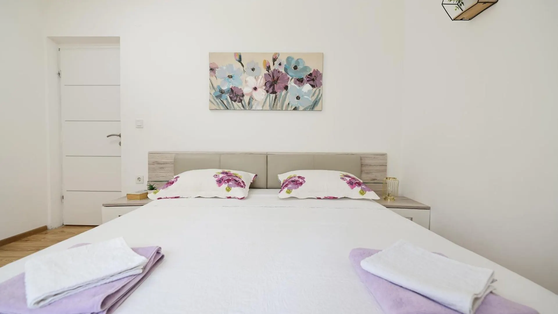 Apartment Ante With Jacuzzi & Seaview روفانجسكا 0*,